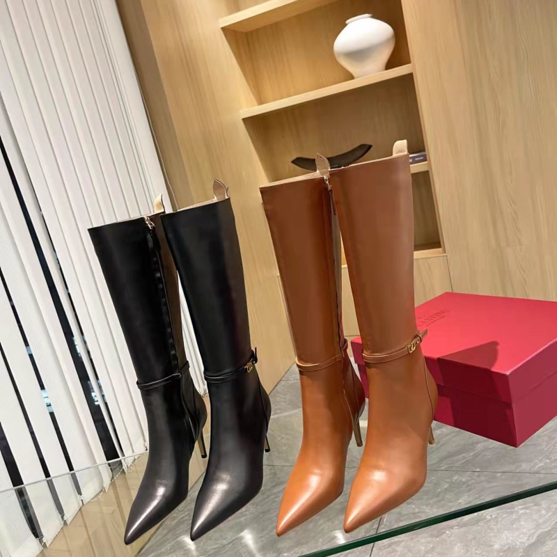 Va1e*ntin0 boots